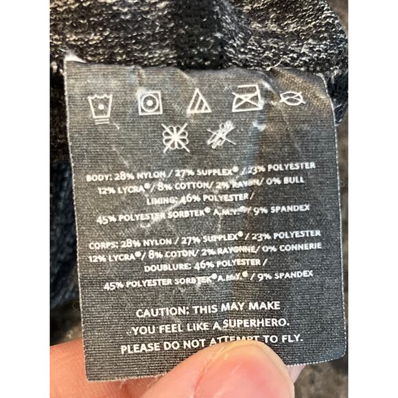 NOBULL Dark Camo Crop Leggings Size Small Gray Black - Picture 6 of 8